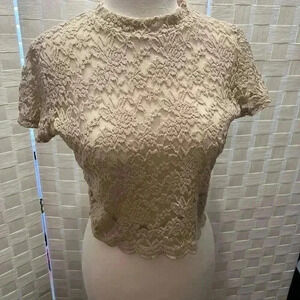Ambiance Cream Lace Top Size Large, Stretchy Material Great Condition, No Snags